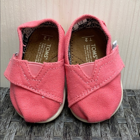 Toms Tiny Alpargata Canvas shoes - Picture 2 of 4